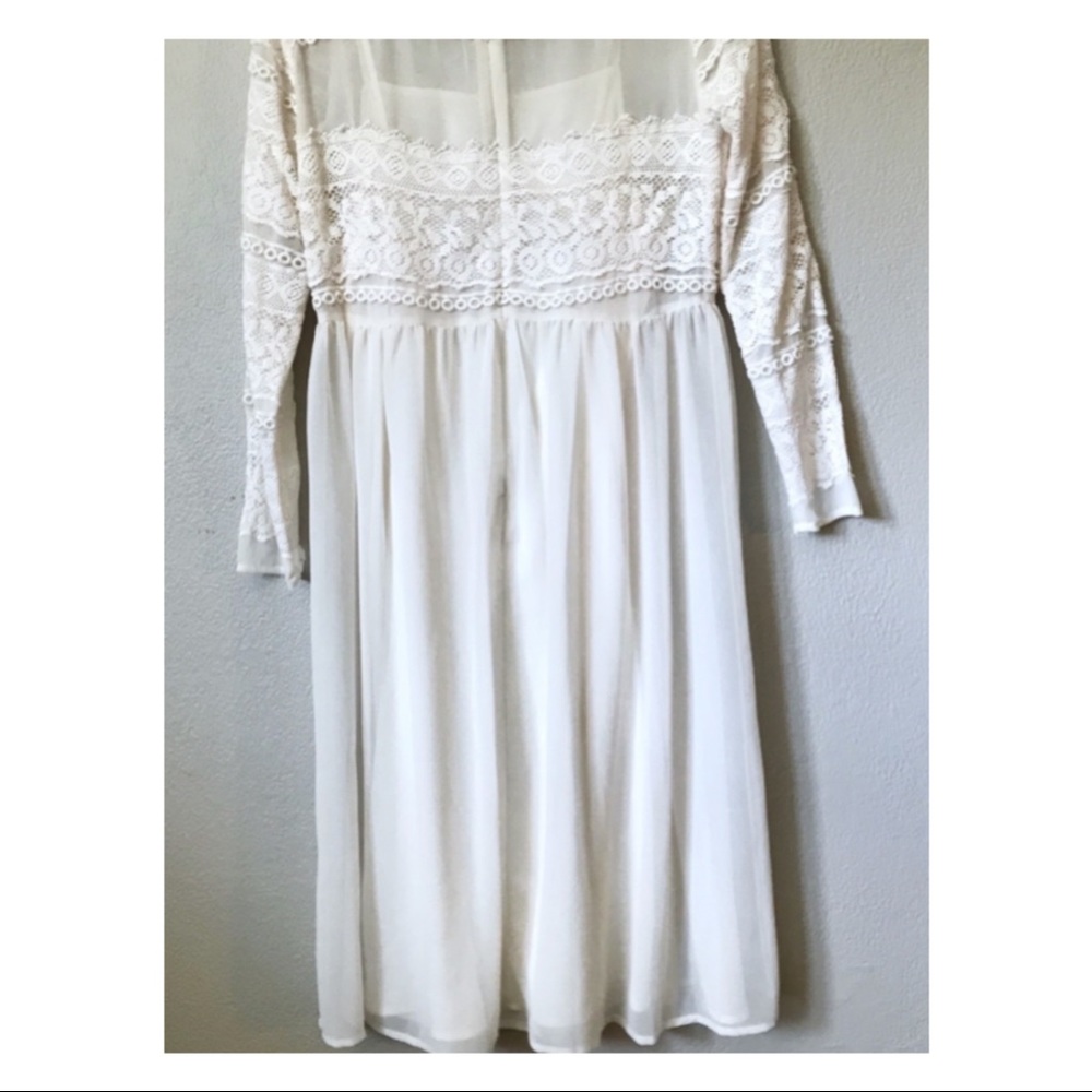 ❌SOLD❌ASOS Ivory or “Cream” Lace Insert Dress - Picture 6 of 9